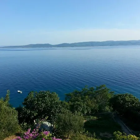 In With Sea View, Terrace, Air Conditioning, Wi-fi