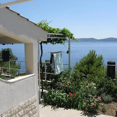 아파트 In With Sea View, Terrace, Air Conditioning, Wi-fi